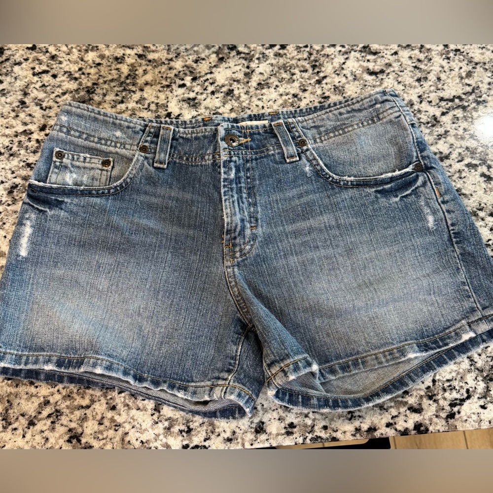 Y2K BKE Buckle Wendi Distressed Denim Shorts size‎ 28
